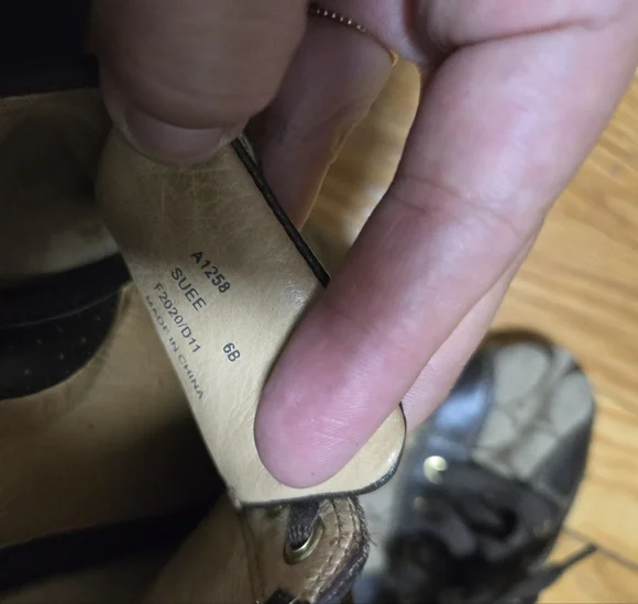 Coach shoes - Picture 3 of 5